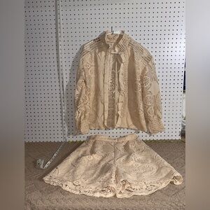 Women’s Vintage Style Cream Lace Jacket & Shorts Set Size Small